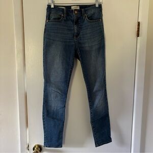 Universal Thread high-rise skinny jeans in vintage wash